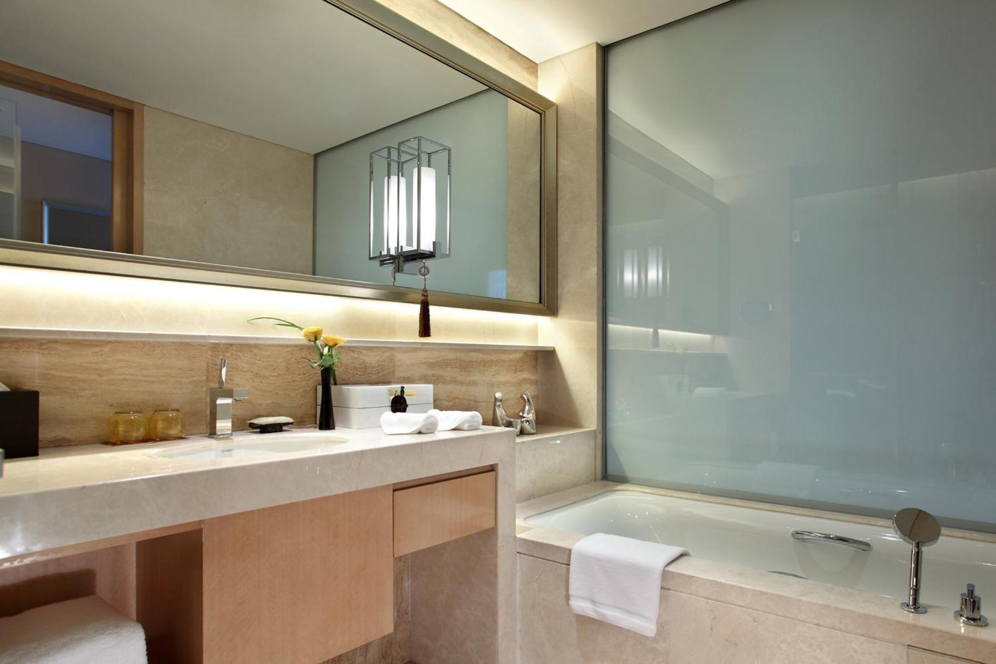 Sheraton Wuxi Binhu Hotel Exterior photo
