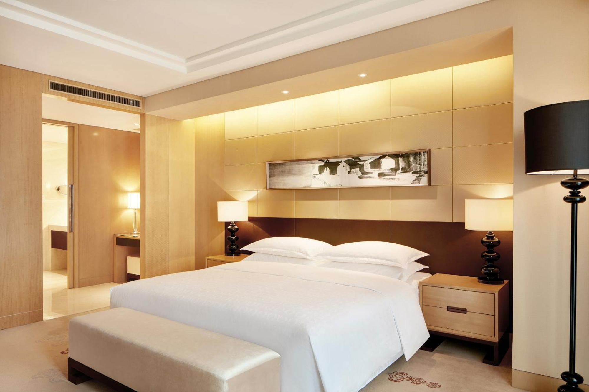 Sheraton Wuxi Binhu Hotel Exterior photo