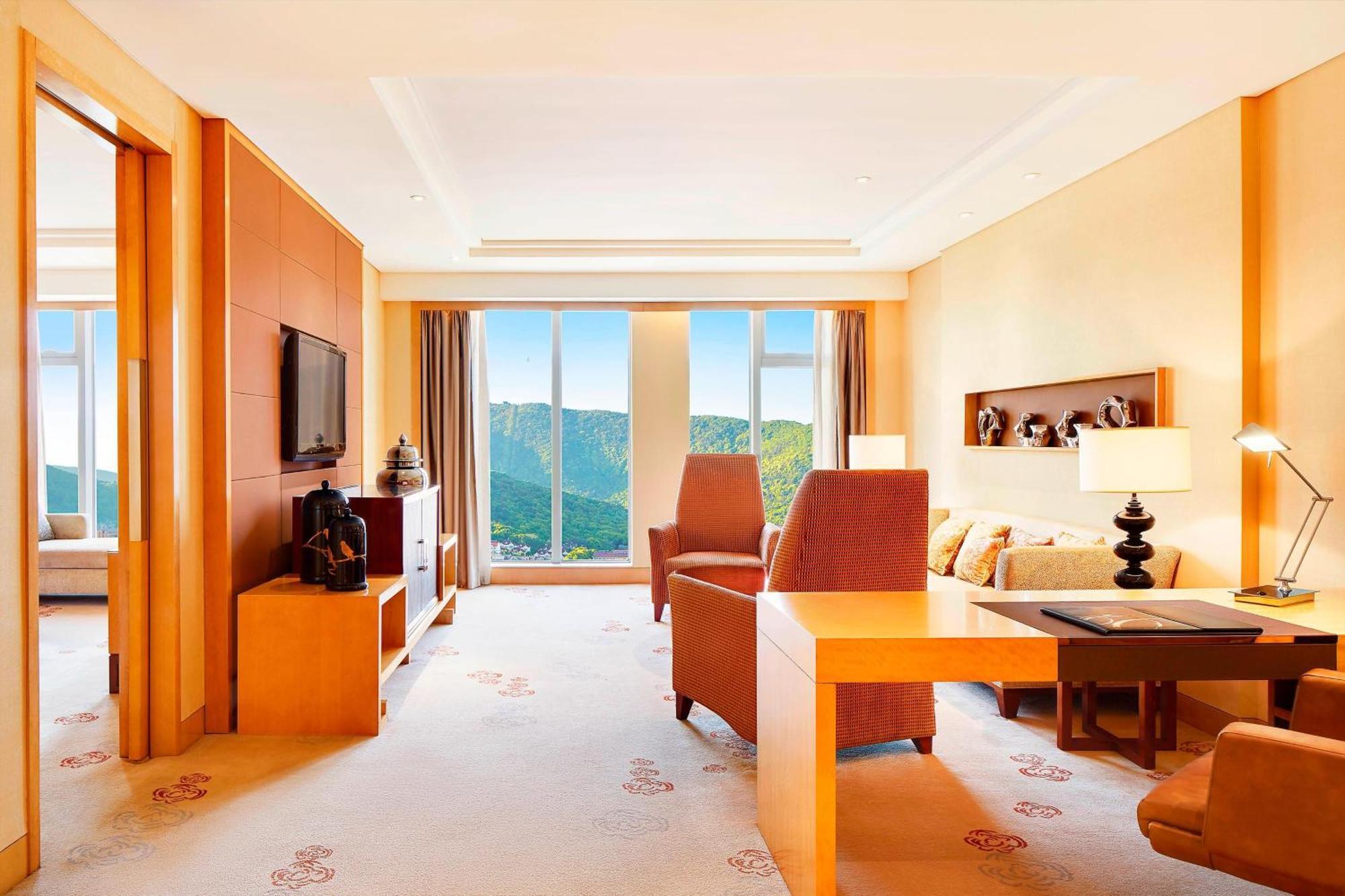 Sheraton Wuxi Binhu Hotel Exterior photo