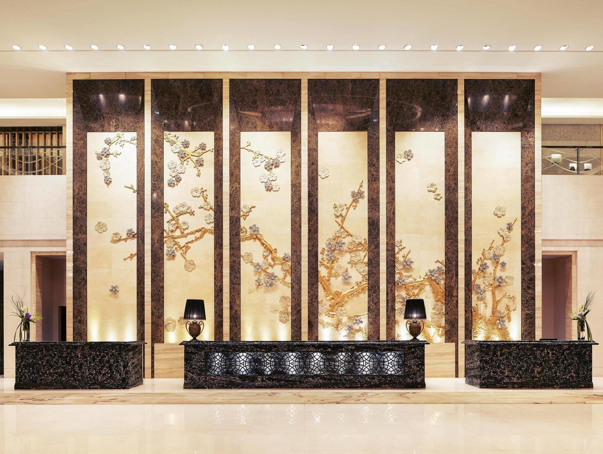 Sheraton Wuxi Binhu Hotel Exterior photo